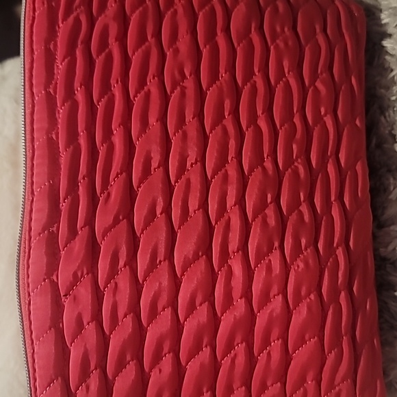 Juicy couture makeup bag - Picture 3 of 3